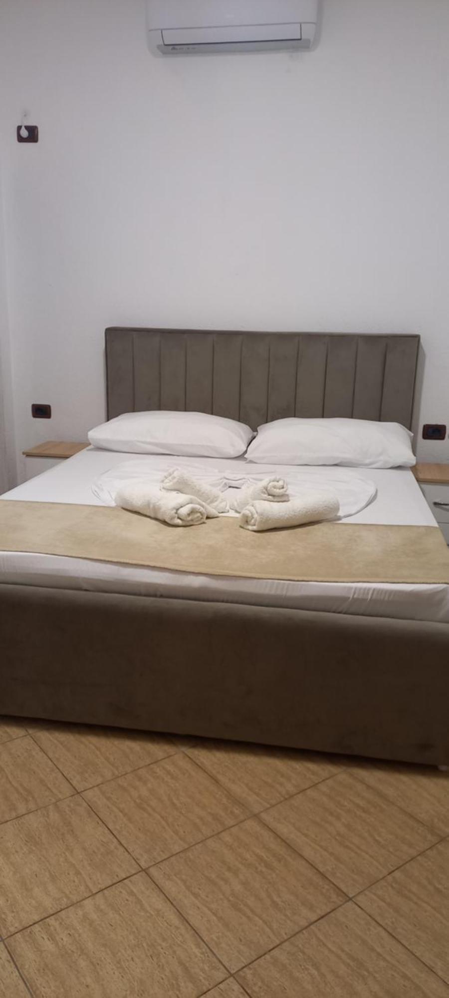 Hotel Eno Пермети Экстерьер фото